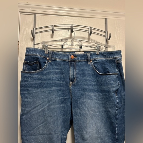 Lane Bryant Mid-Rise Straight crop denim Jeans womens Size 18 blue signature fit - Picture 3 of 16